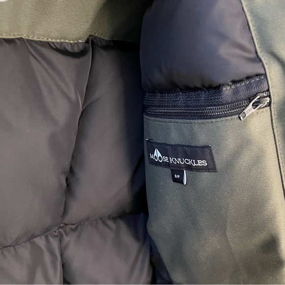 NEW🍉Moose Knuckles Stirling Down Jacket Parka Shearling Trim Green Black Pom - Picture 6 of 15